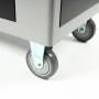Detailaufnahme der Rollen des Mephisto Werkzeugwagens. Robuste, kugelgelagerte Räder für hohe Mobilität.