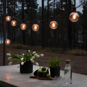 Konstsmide LED-Lichterkette Retro Globe, bernsteinfarbene Außenbeleuchtung mit 10 LEDs.
