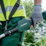 Metabo Freischneider-Aufsatz MA-FS 40 im Einsatz, Akku-Trimmer für Gartenarbeiten.