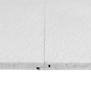 Grosfillex GX Wall+ Dekor-Paneele White Stone, Detailaufnahme der Nut- und Federverbindung.
