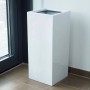 Eleganter, hochglanz-weißer Pflanzkübel Säule aus Fiberglas, 38x38x70cm, für Innen- und Außenbereich.