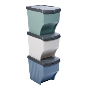 Jelenia Plast Recycling-Behälter, 3-teilig, stapelbar in blau, weiß und grün.