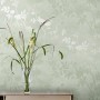 Laura Ashley Vliestapete Eglantine Silhouette Eau de Nil mit Rosen und Vogelmotiven.