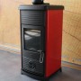 Roter Plamen Maestral N Kaminofen mit Herdplatte und Teekanne, 6,5 kW Leistung.