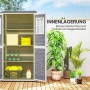 Offener, hellgrauer Outsunny Gartenschrank aus Holz mit Werkzeug und Gartenzubehör.