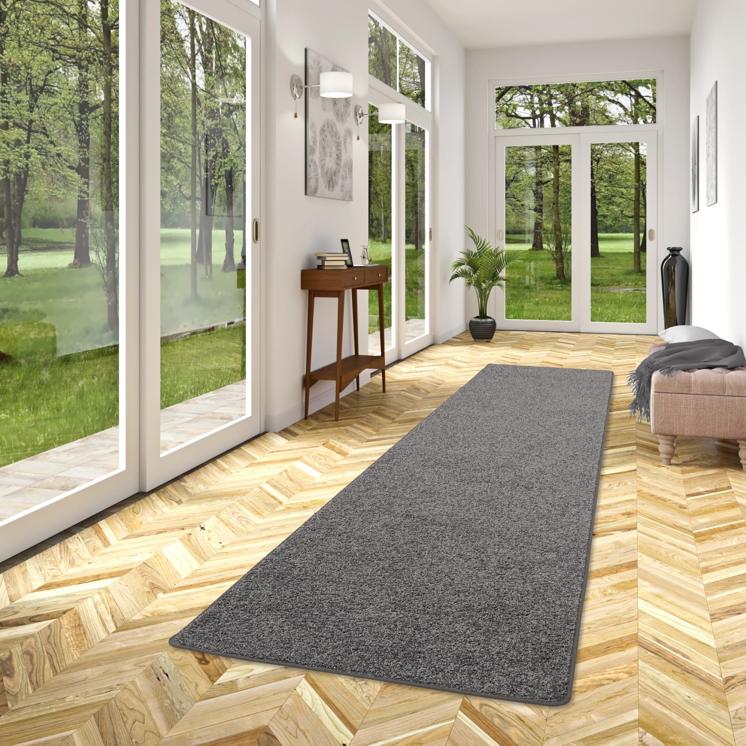 Grauer Snapstyle Hochflor Teppichläufer Mona, 80x400 cm, im hellen Flur.