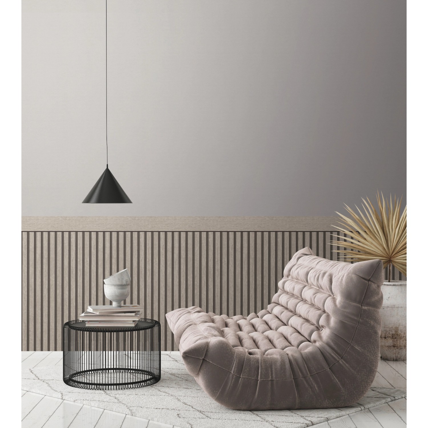 Grau-schwarze A.S. Creation Vliestapete Wallpanel in 3D-Holzoptik hinter Sessel und Tisch.