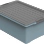 Blaue Rotho Stapelbox Compact A3 (38 l) mit grauem Deckel. Praktische Aufbewahrungsbox.