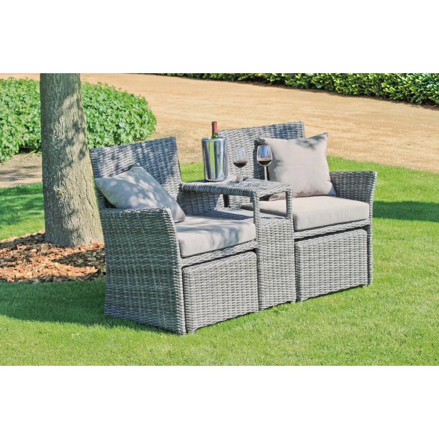 Grauer DELUKE Gartenstuhl URBAN mit Hocker, Relaxsessel aus wetterfestem Kunststoff für Outdoor.