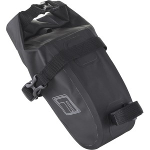 Schwarze, wasserdichte Fischer Satteltasche M für Fahrräder mit Rollverschluss und Befestigungsgurten.