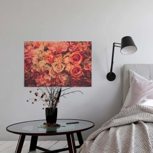 Bricoflor Rosenbild auf Leinwand mit rosa und orangen Hortensien als Wanddeko im Wohnzimmer.
