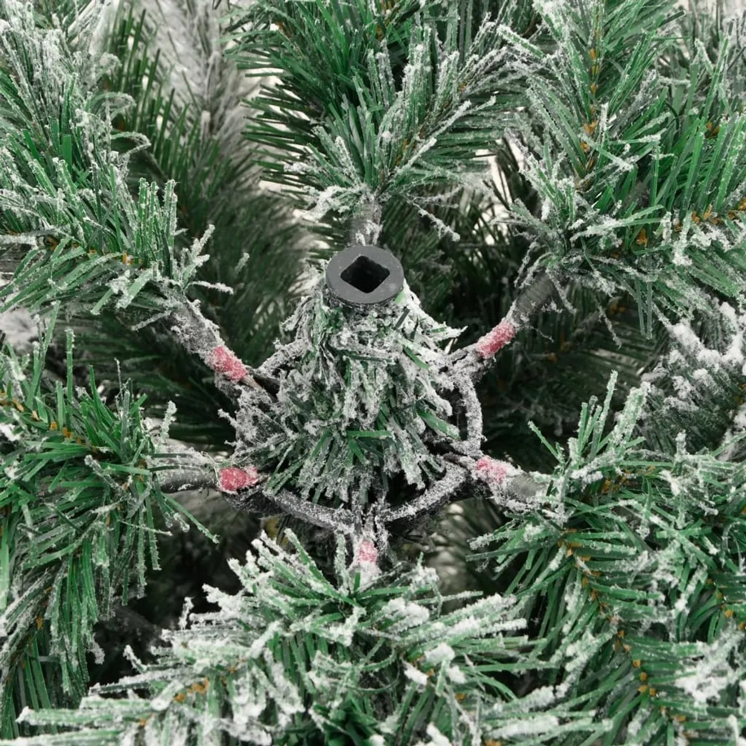 Detailaufnahme: Beschneiter, klappbarer, künstlicher Weihnachtsbaum (210 cm) von vidaXL.