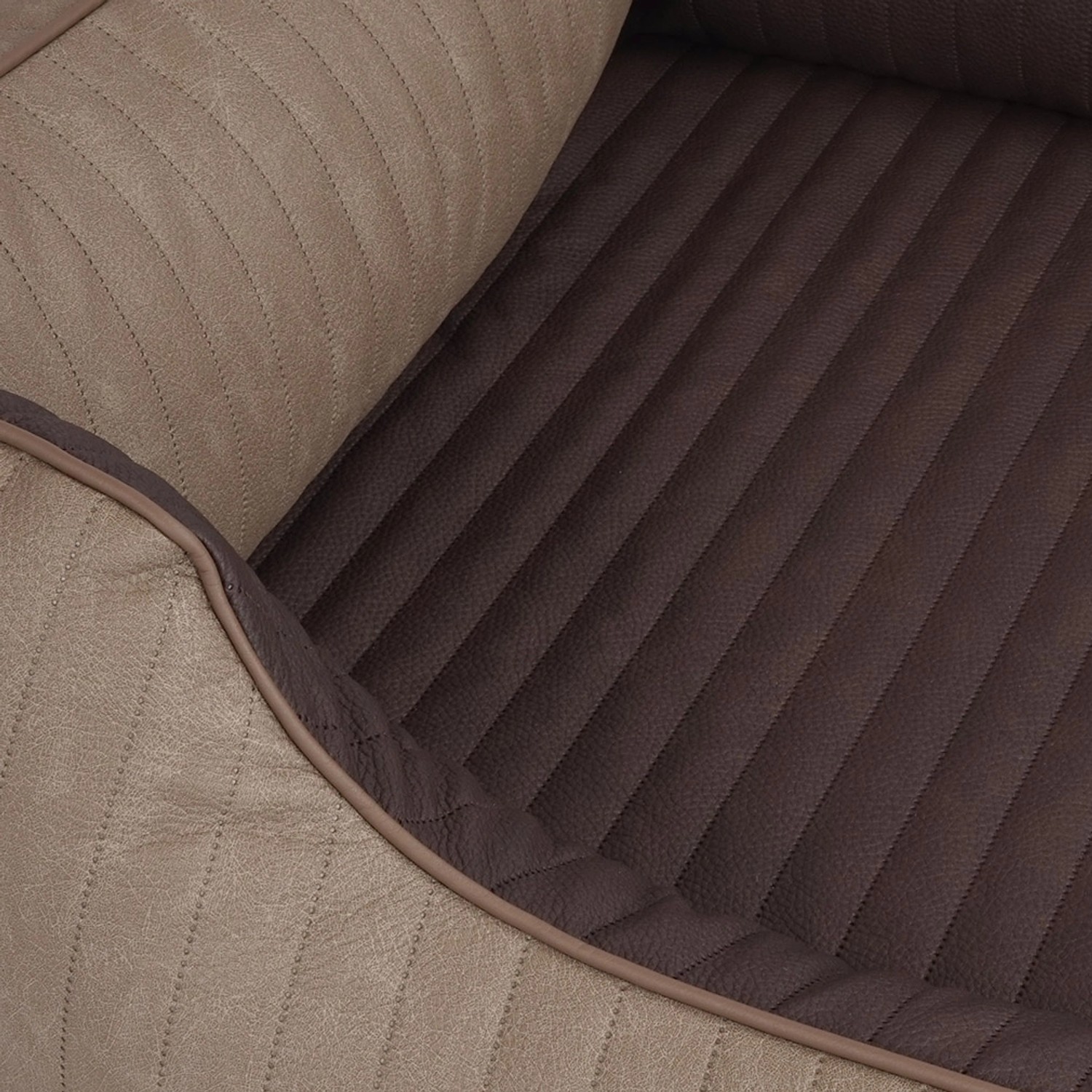 Detailaufnahme: Knuffelwuff Hundebett Outlander XL, orthopädisch, Kunstleder Natur/Braun.