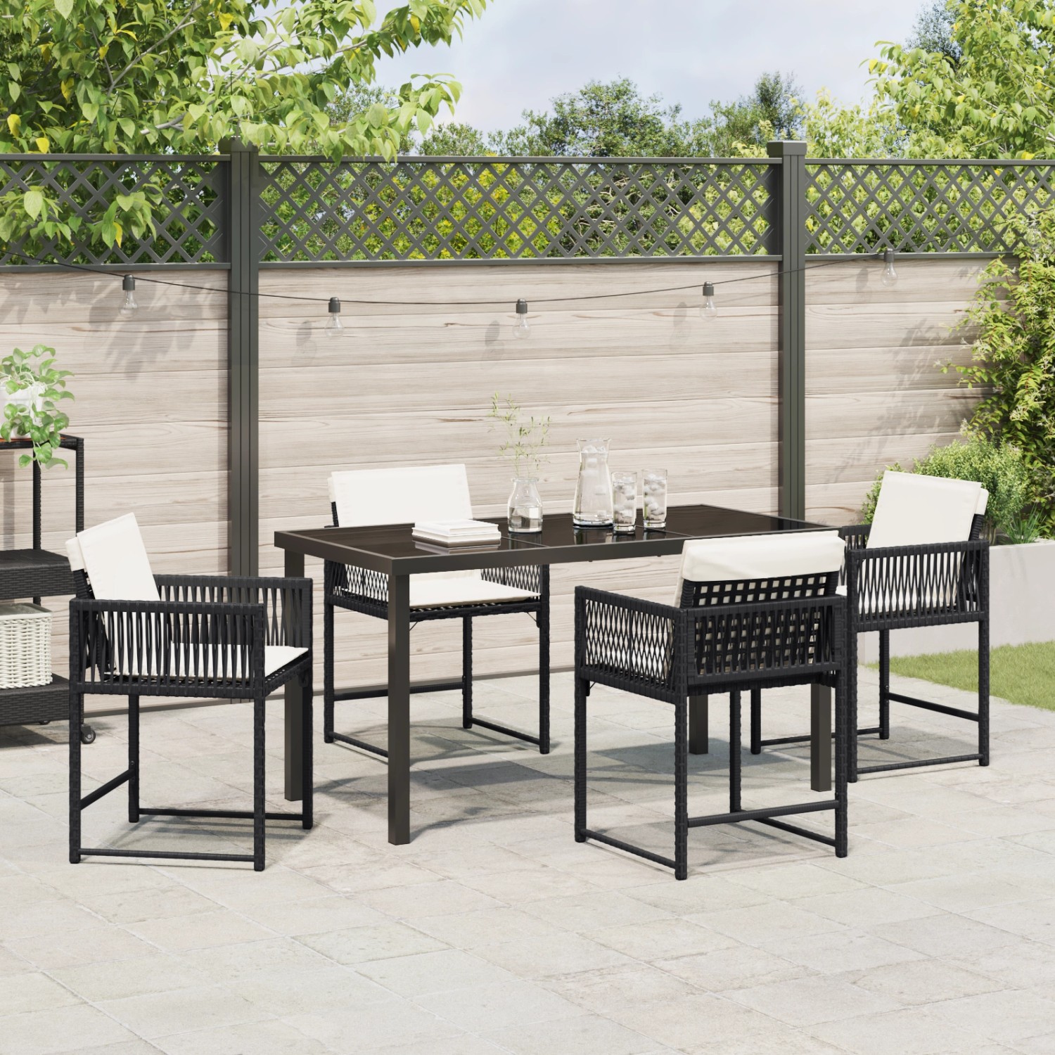 Schwarze vidaXL Garten Essgruppe, 5-teilig, aus Poly Rattan mit Tisch und 4 Stühlen.