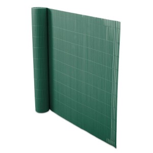 Gerollter, grüner KARAT PVC Sichtschutzzaun (150x300 cm) für Garten und Balkon.