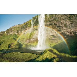 Vlies Fototapete „Power of Iceland“: Wasserfall und Regenbogen in Island.