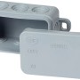 Grauer Aufputz Abzweigkasten 75x45mm, IP54, mit offenem Deckel und Anschlussmöglichkeiten.