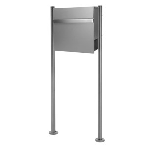 Freistehender, silberner ML-Design Briefkastenständer aus Edelstahl, 120 cm hoch.