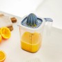 Rotho Messbecher Loft 1,5l mit Zitronenpresse und Orangensaft. Küchenhelfer zum Backen.