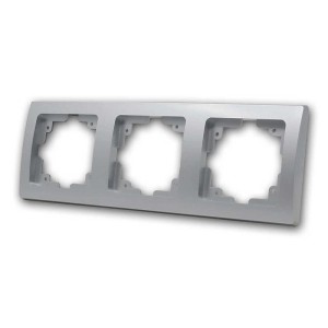 ChiliTec DELPHI 3-fach Rahmen in Silber für Schalterprogramme und Steckdosen.