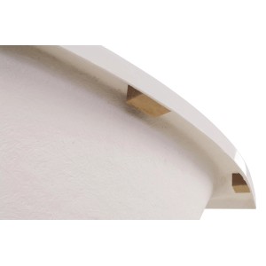 Detailansicht der Calmwaters Eckbadewanne 140x140 cm aus Acryl, mit Montagepunkten für Füße.