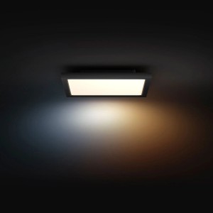 Quadratische Philips Hue Aurelle LED-Panelleuchte, schwarzer Rahmen, warmweißes Licht.