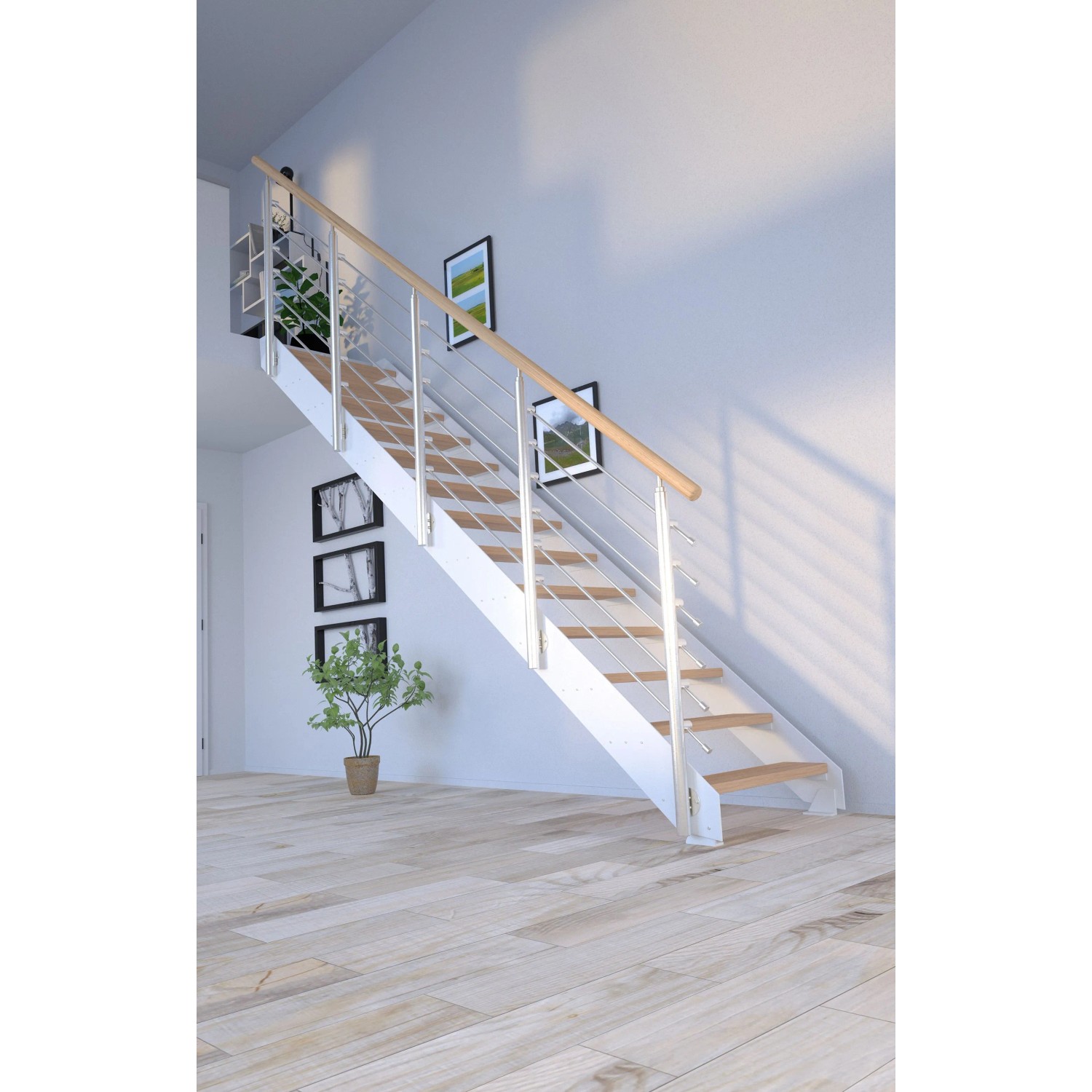 Treppe Kos mit 15 Stufen aus Eiche Natur und weißem Design-Geländer. FSC®-zertifiziert.