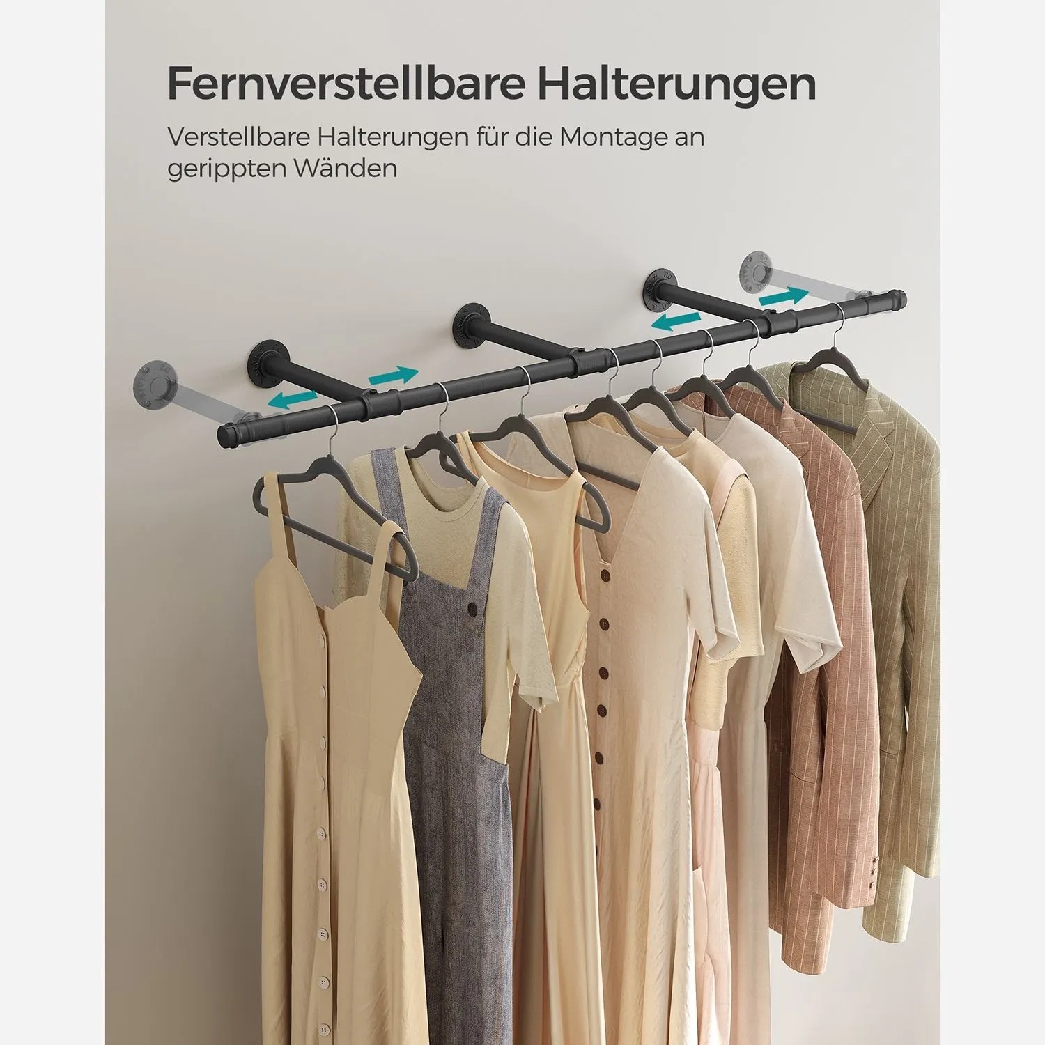 Schwarzer Songmics Kleiderständer zur Wandmontage mit Kleidung.