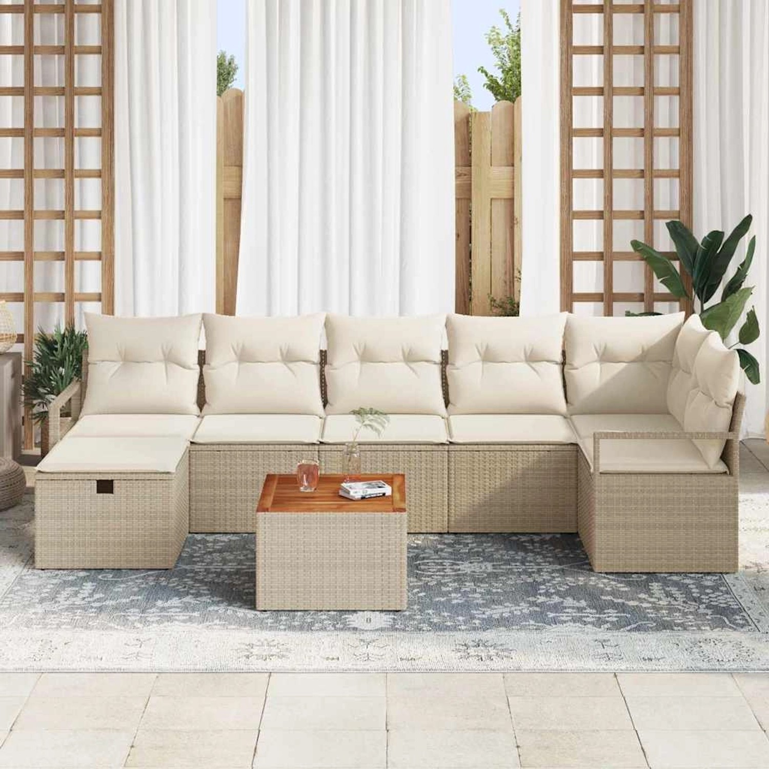 Beiges 8-teiliges Garten-Sofa-Set aus Poly Rattan mit Kissen und Stauraum.