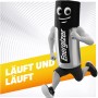 Energizer Batterie 9V als Comicfigur beim Laufen, zuverlässige Energie für Geräte.