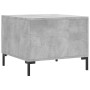 2er Set Couchtische in Betongrau, 50x50 cm, aus Holzwerkstoff mit schwarzen Metallbeinen.
