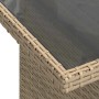 Detailansicht: Beige-hellgraues Gartenmöbel-Set aus Polyrattan mit Tischplatte.