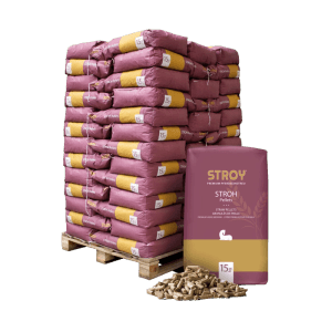 Palette mit 65x15kg STROY Strohpellets Einstreu Säcken in Rot-Gelb, daneben lose, zylindrische Pellets.