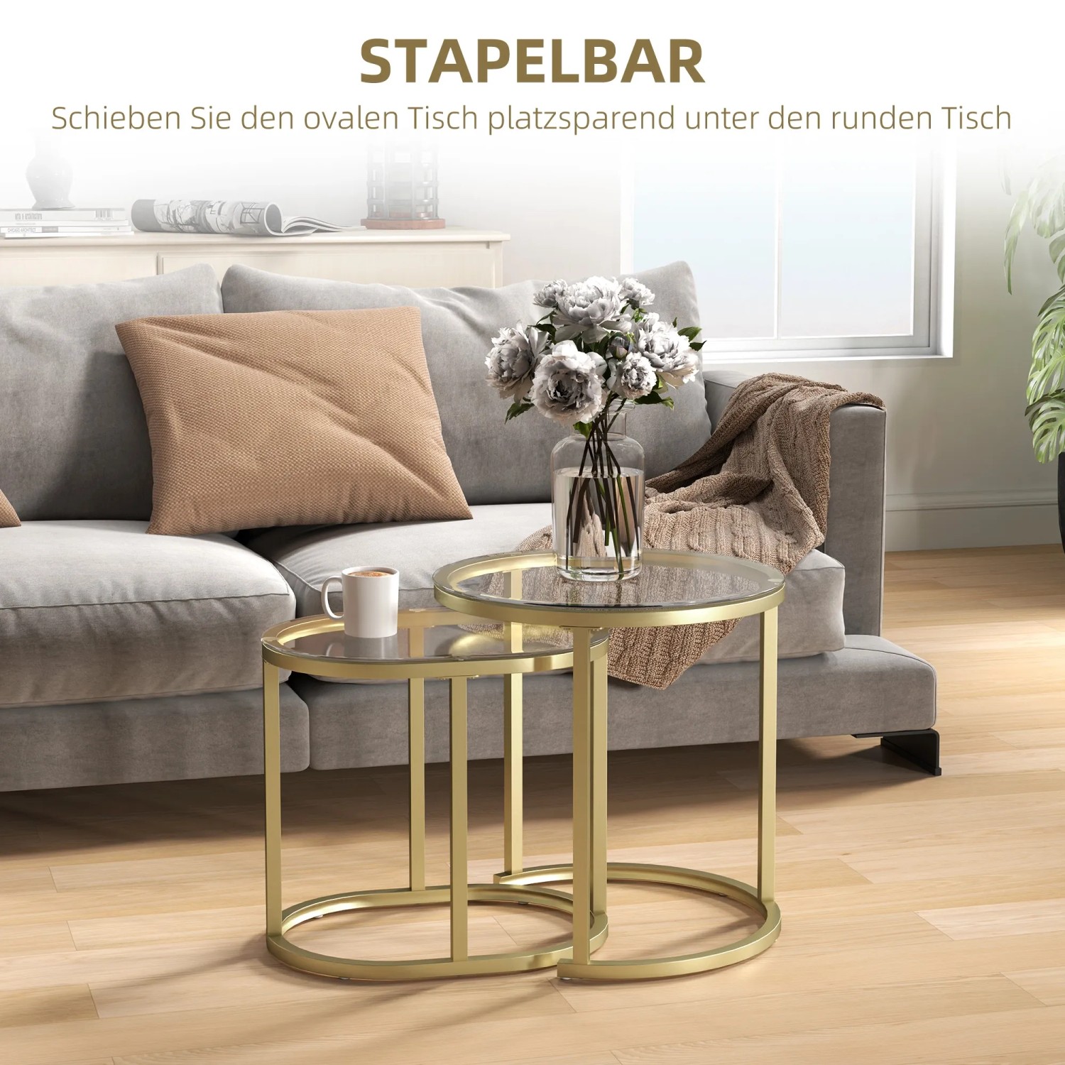 HOMCOM Couchtisch-Set aus Stahl und Glas, goldfarben, stapelbar. Runde und ovale Tische vor Sofa.