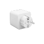 Detailaufnahme des weißen Philips Hue SmartPlug Steckers.