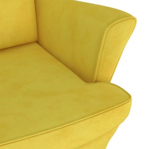 Detailansicht: Senfgelber Ohrensessel mit Hocker aus Samt. Gemütlicher Relaxsessel für Wohnzimmer.