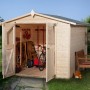 Unbehandeltes Weka Holz-Gartenhaus mit Satteldach, 254x273 cm, mit geöffneten Türen und Gartengeräten.