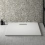 Rechteckige, flache Ideal Standard Duschwanne Ultra Flat New, 90x80 cm, in Weiß.