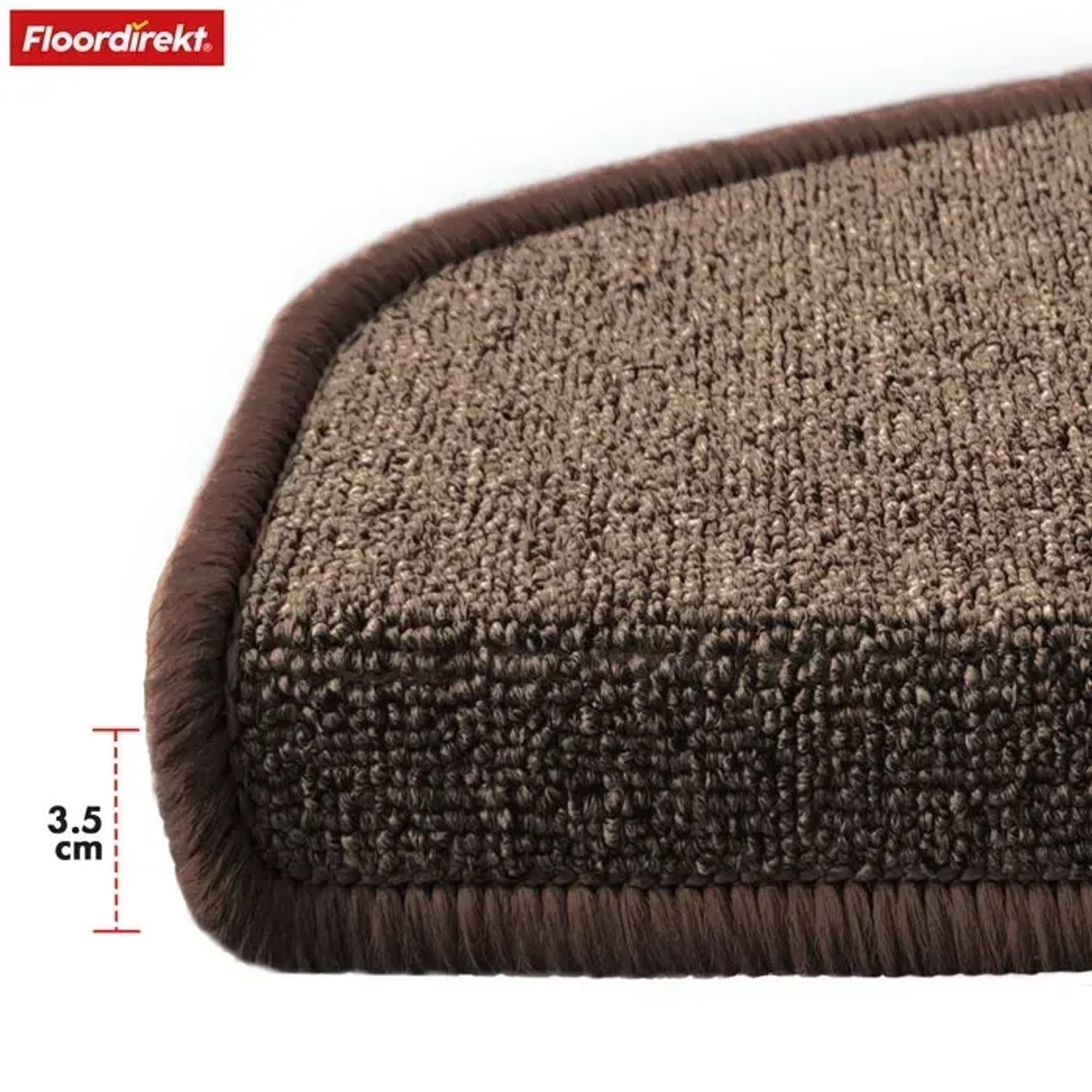 Detailaufnahme: Halbrund braune KARAT Stufenmatte London Pro, Teppichstruktur mit geketteltem Rand.