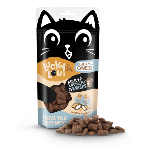 Lucky Lou Katzen-Trockenfutter Krunchy Krisps Milch, 60g Packung und Schälchen mit Futter.