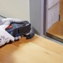 Bosch Starlock Best of Cutting Set, 5-teilig im Einsatz zum Sägen von Holzboden.