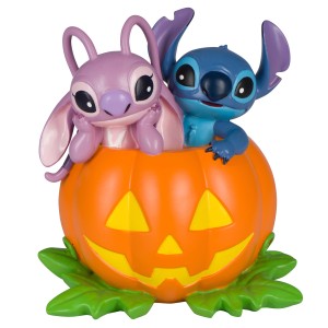 Disney Stitch & Angel Halloween Statue (20 cm) als Gartendeko in einem Kürbis.