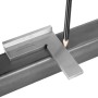 STAHLWERK Anschlagwinkel 90° aus Edelstahl mit Bleistift auf Metallprofil. Werkzeug-Set.