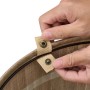 Detailaufnahme: Juskys Bambus Wäschekorb Curly Round, Verschluss mit Druckknopf.