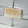 Naturbaustein Crystal Collection Nature Touch Wooden Onyx zwischen Glasbausteinen.