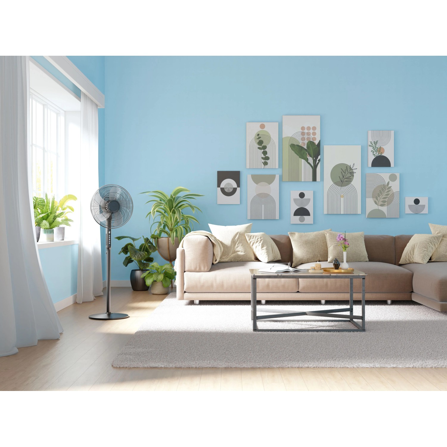 Schwarzer Standventilator Silent (Ø 40 cm, 135 cm) im Wohnraum.
