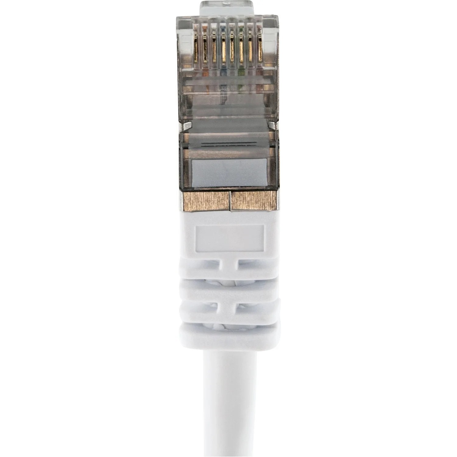 Detailaufnahme: Weißes Schwaiger CAT 6 Netzwerkkabel mit RJ45 Stecker.