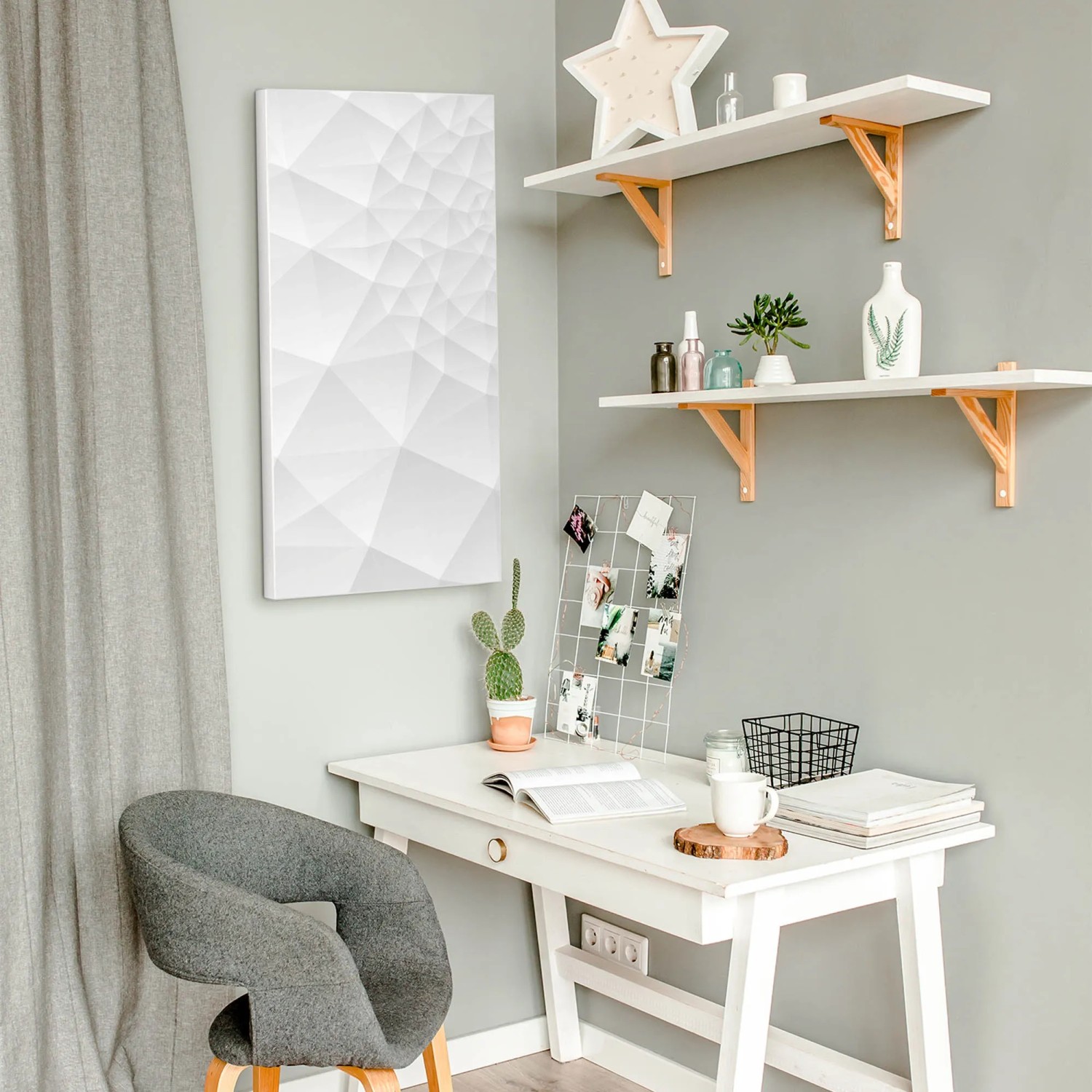 Weiße Banjado Magnettafel Nautilus, 37x78cm, aus Metall. Wanddekoration für Büro und Zuhause.