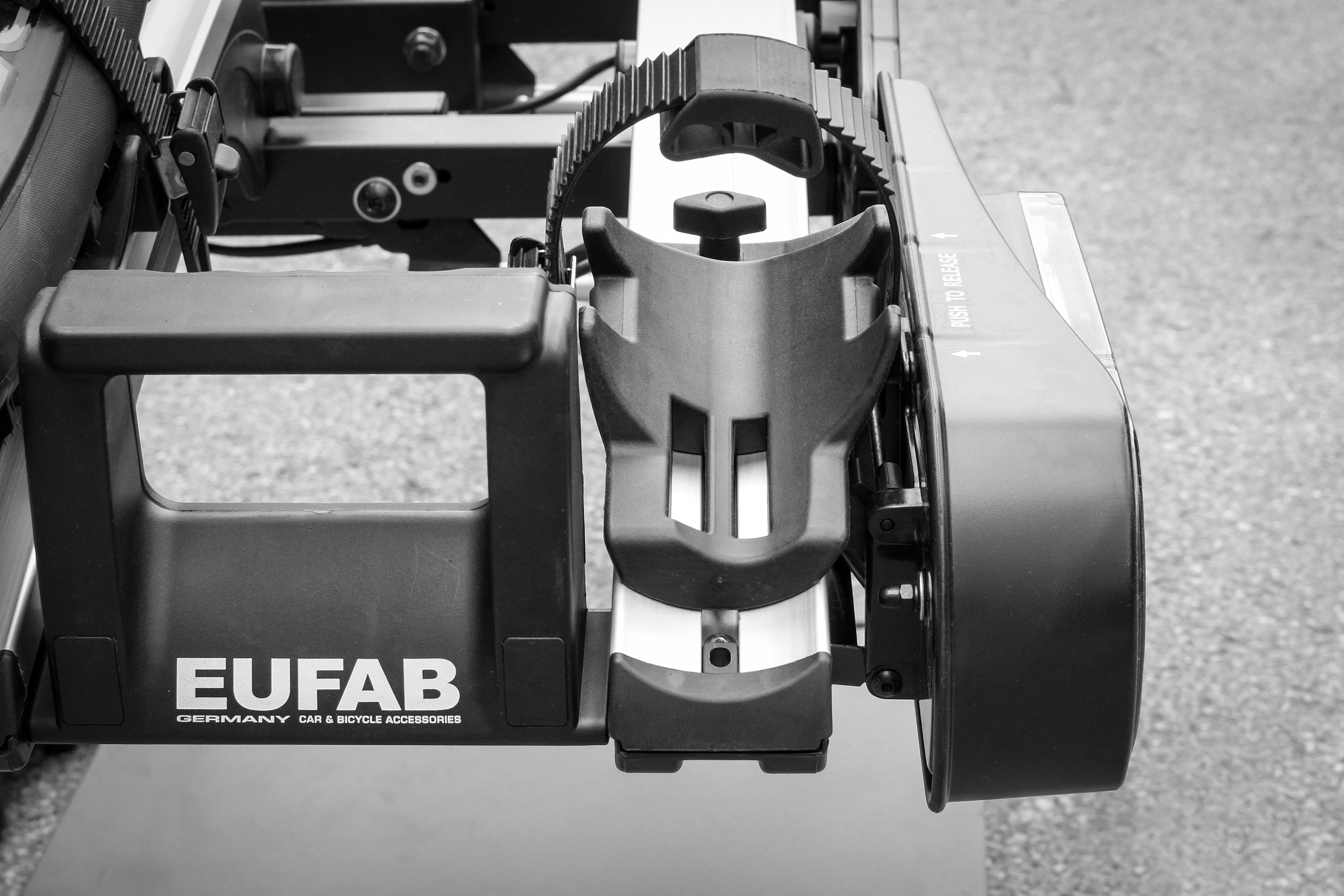 EUFAB Reflektor-Set mit 2 Tors-Stäben, Weiß - Maximale Sicherheit