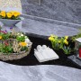 Relaxdays Grabengel mit Buch Polyresin Weiß Wetterfest Frostfest 10 cm x 20 cm x 20 cm 770 g_5